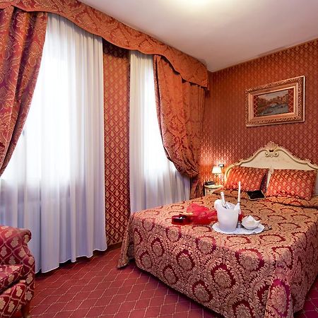 Hotel Mignon Venice Ngoại thất bức ảnh